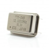 12 MHz 4-pin Quartz Crystal